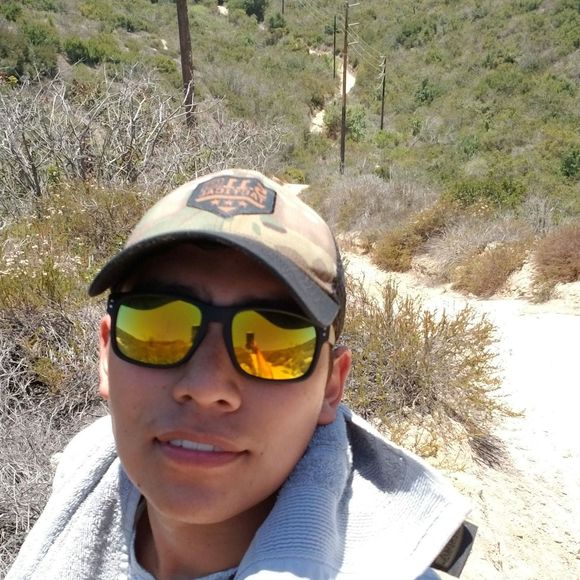 Meet your Posher, Javier - Picture 1 of 1